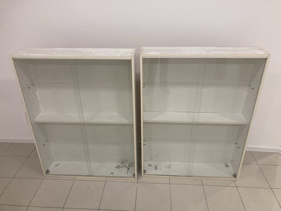 Подвесной шкаф белый