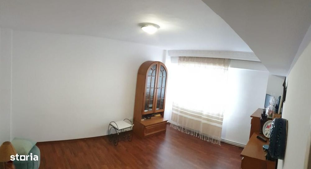Vezi Video! Foarte Spatios! 4 camere Cf 1, 91 mp, Calarasi - Bariera