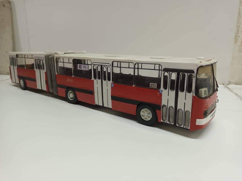 автобус макет играчки