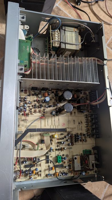 Amplituner/Receiver Yamaha RX-330