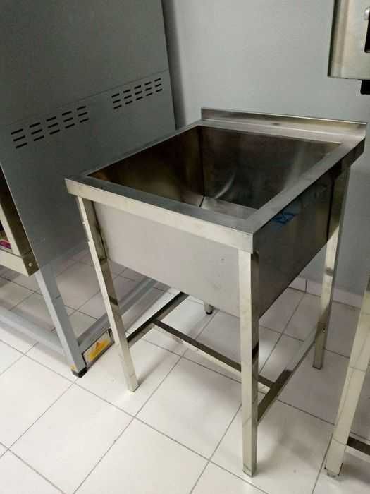 Кухонные мойки для ресторана. Нержавейка