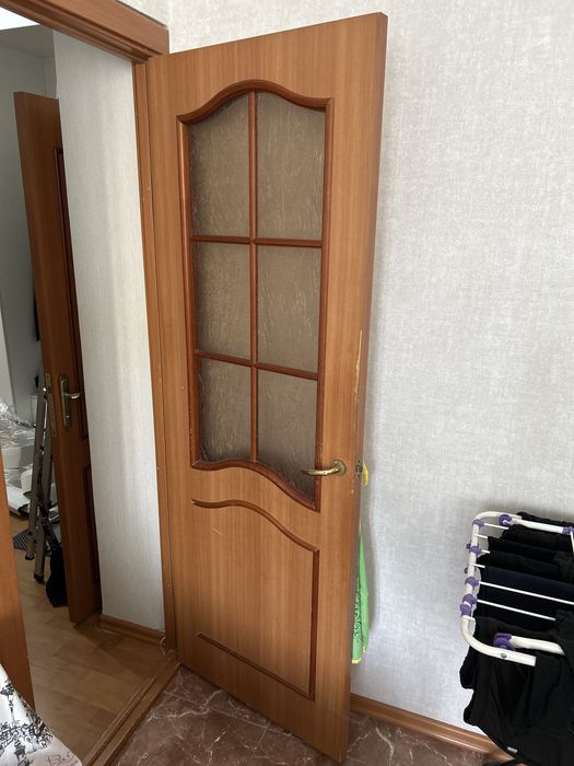 Отдам двери даром срочно самовывоз