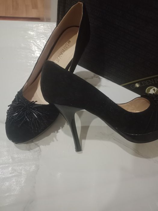 Продам Туфли женские