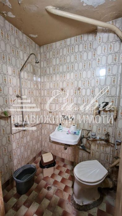 Продава се Двустаен апартамент в Шумен, Добруджански - 58 кв.м за 818 €/кв.м - Снимка #4
