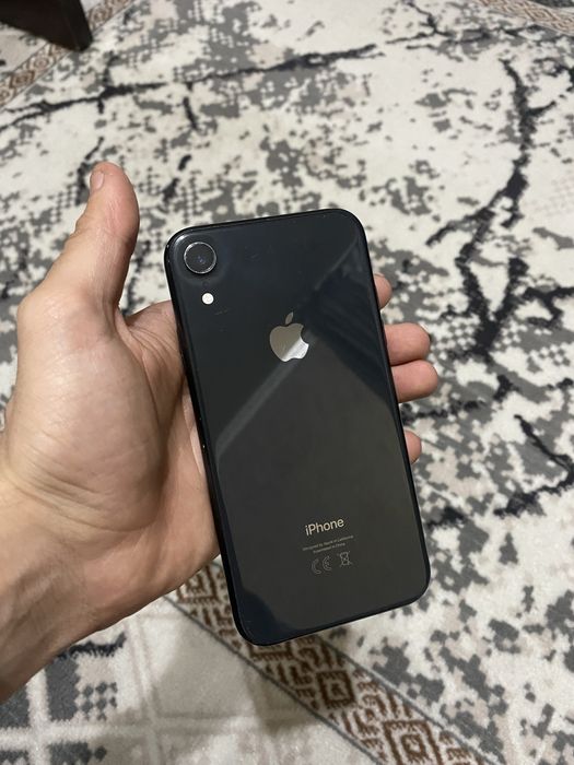 iPhone XR в хорошем состоянии