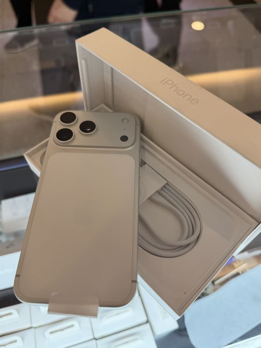 iPhone 17 pro max 256 GB