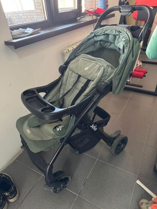 Коляска joie в отличном состоянии