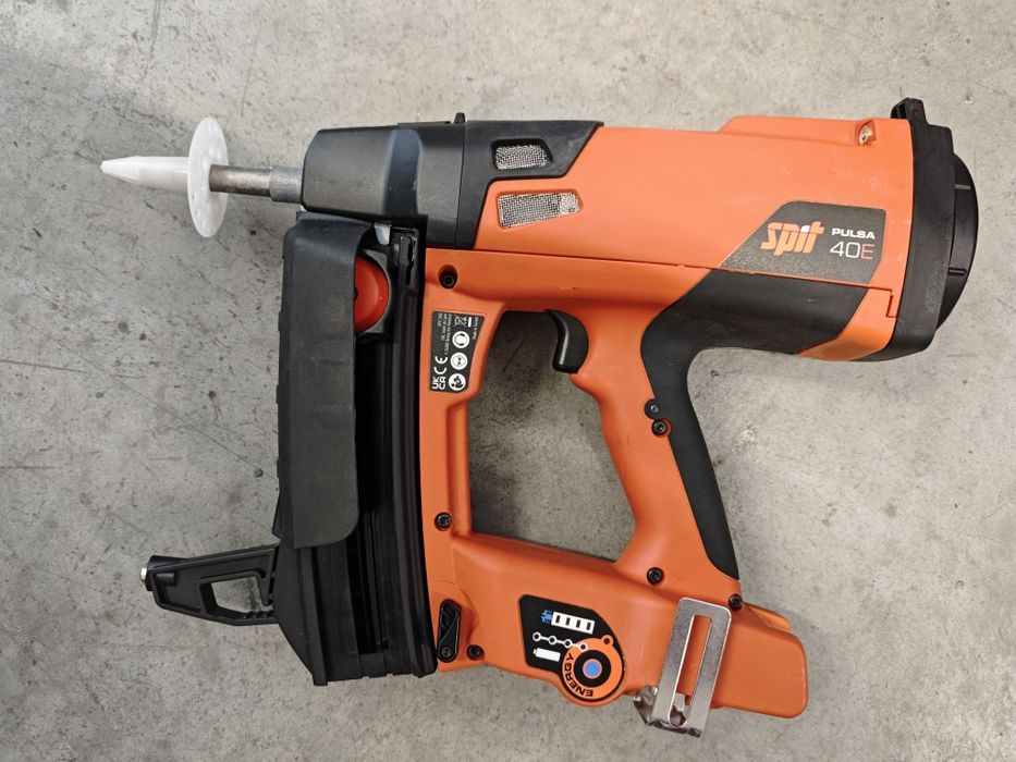 Дюбел директен монтаж на изолация фибран стиропор вата бетон Спит Пулс