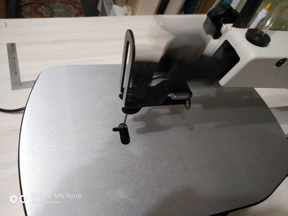 Электролобзик настольный Makita SJ 401