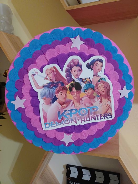 Piñata pinata party K- POP