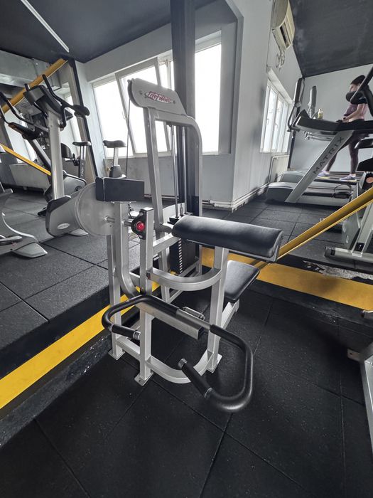 Aparat biceps scott LifeFitness