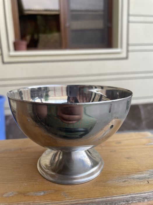 Мороженый учун идиш