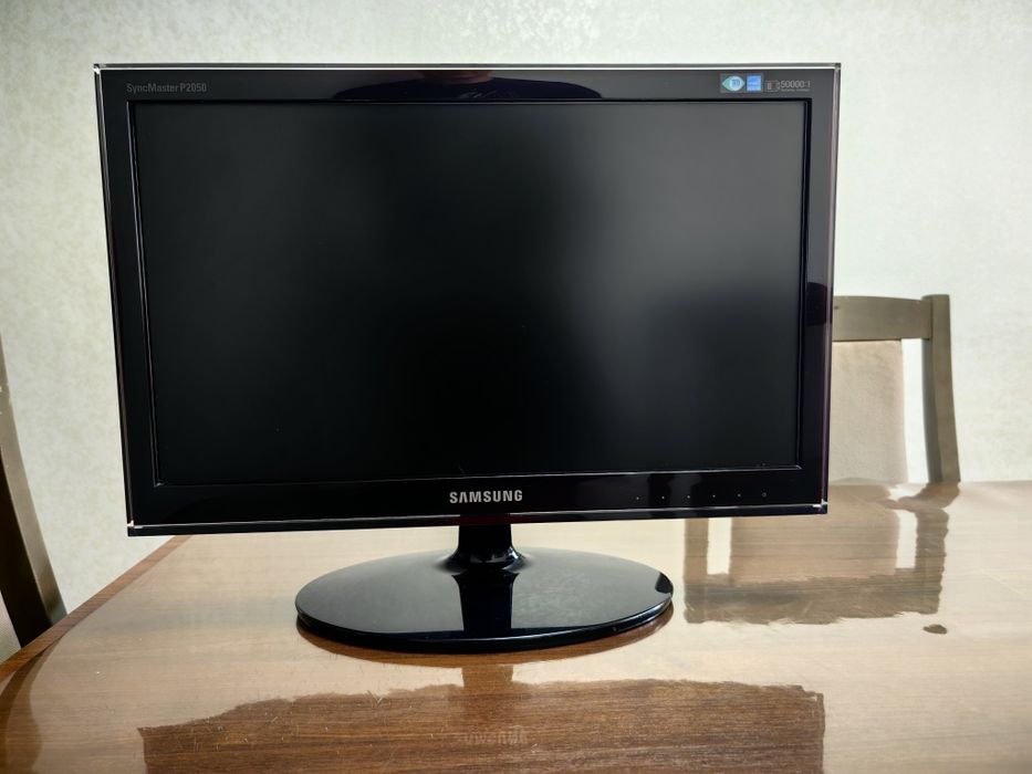 Монитор Samsung.