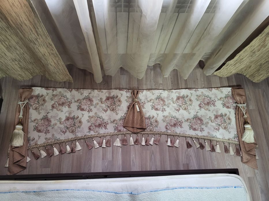 Продам ламбрекен 1.9 м.