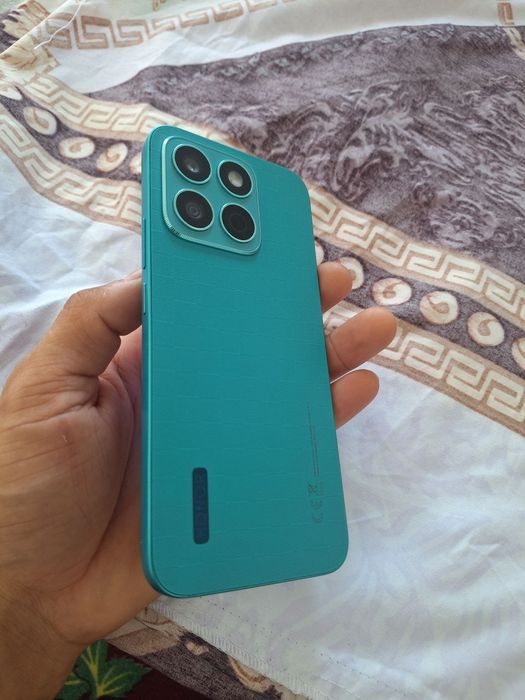 honor x8c 8/256 ideal poket srochniy sotiladi