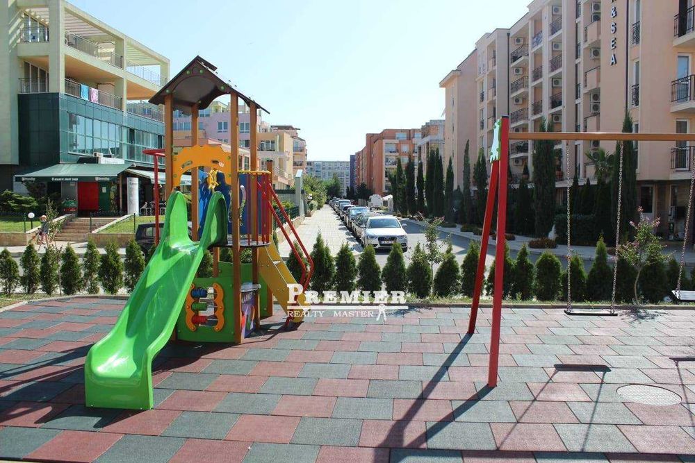 Продава се Двустаен апартамент в к.к. Слънчев бряг - 64 кв.м за 1188 €/кв.м - Снимка #4