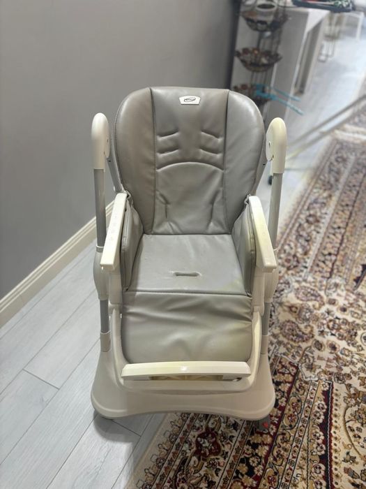 Продаю десткий стул