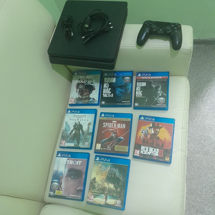 Продаёться Пс 4 с дисками