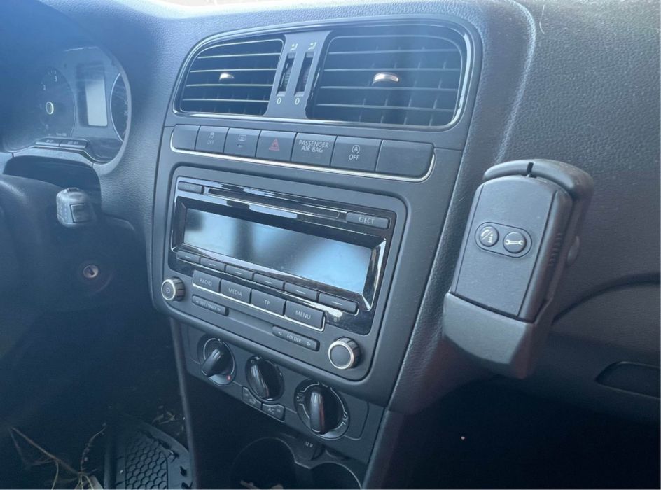 VW POLO 1.6TDI90кс На Части