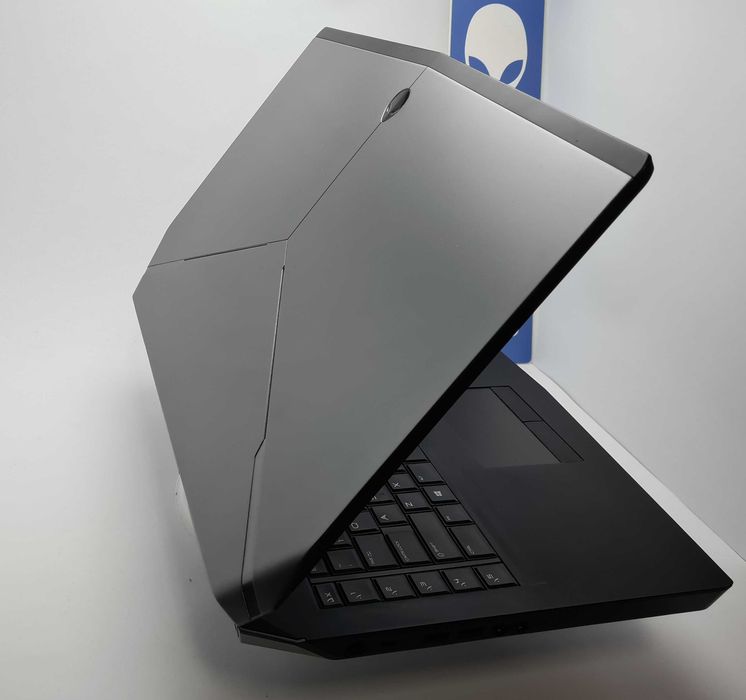 Alienware 17 R3 i7 6820HK/16GB/256SSD/1TB HDD/GTX980-4GB/FHD/Подсветка ...