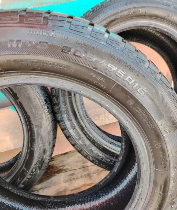Шины 16 липучка в отличном состоянии
