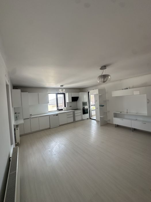 Proprietar vand apartament 6 camere dobroiesti caisului residence