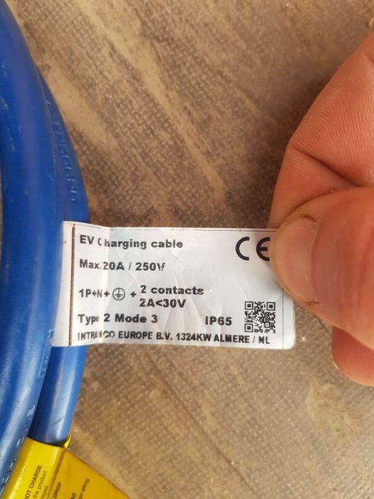 Vând cabluri de incarcare mașină