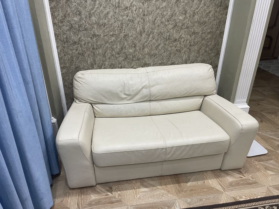 Продается диван-кровать кожанный