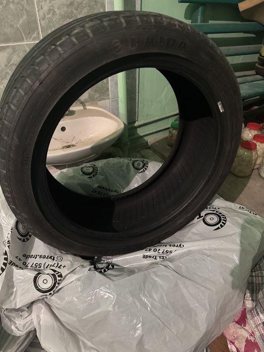 Резина летняя 225/45/18