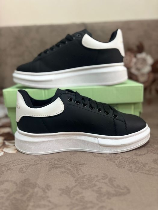 Adidasi McQ marimea 37 si 38