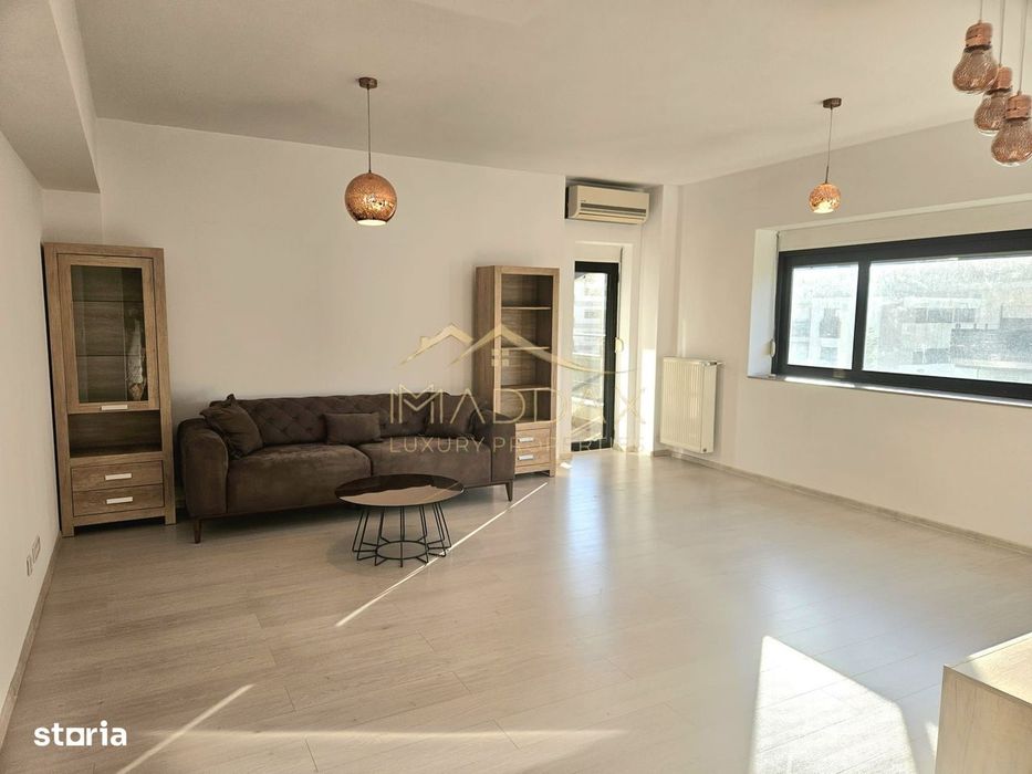 3 Camere | 77 mp Utili | Boxă Inclusă | Piscină & Fitness | Lângă Pădu
