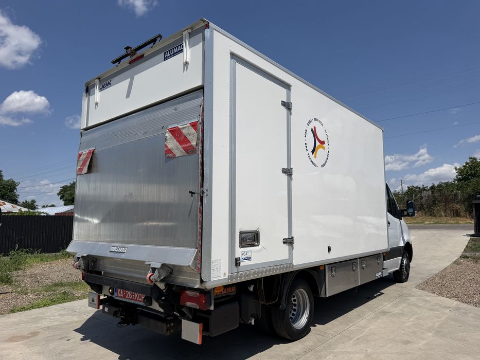 Mercedes Sprinter 519 CDI 3.0 V6 2020 Cat. B 3.500 kg Lift Dhollandia 750 kg 419 518 iveco