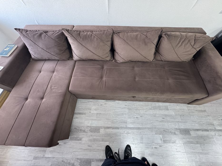 Диван гостинный