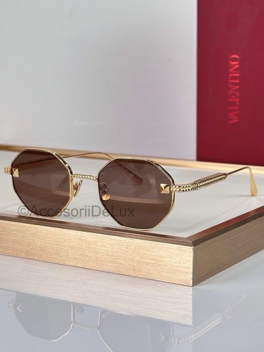 Ochelari de Soare Valentino Garavani Rockstud Full Box Embellished