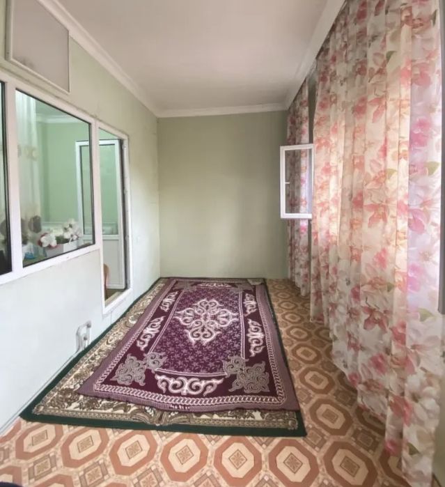 Срочно продам  4-х квартиру
