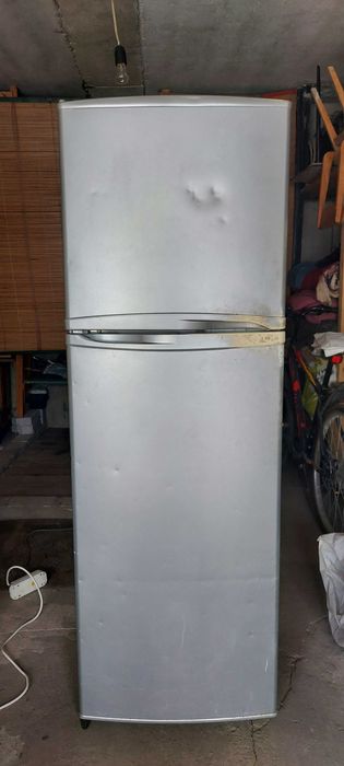 Продам холодильник LG