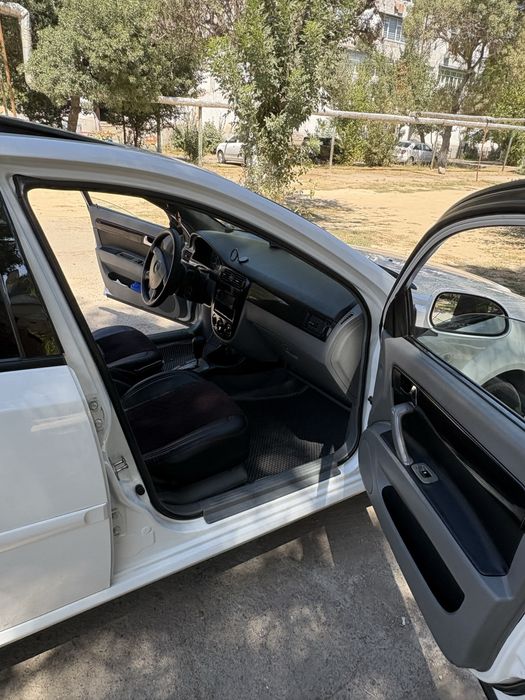 Ласетти автомат в отличном состоянии