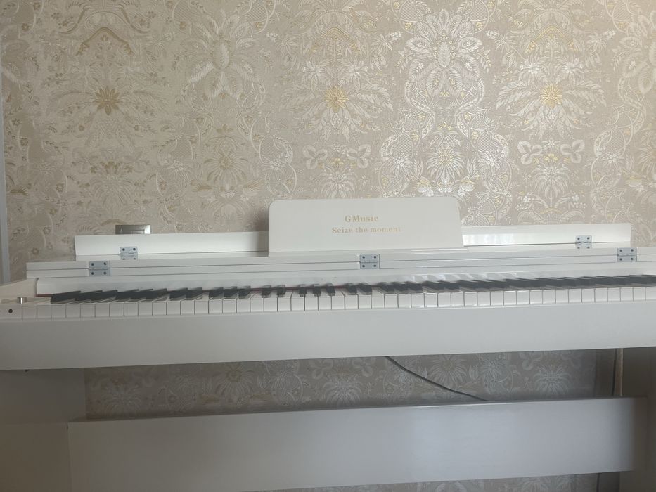 Пианино сатылады