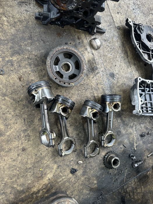 Глава,Кол вал,Блок,Бутала,Картер за 1.6crdi- Kia и Hyundai след 2007г!