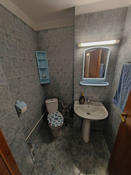 Închiriez apartament 3 camere cartier 1 Mai