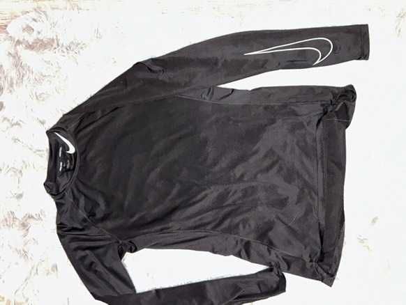Bluza Nike Pro neagră – mărimea L
