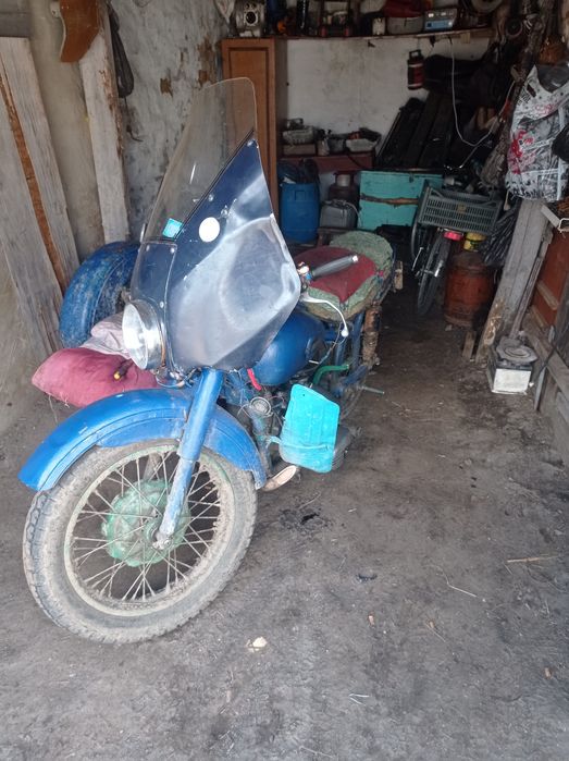 Продам мотоцикол урал пишите интересуйтесьь