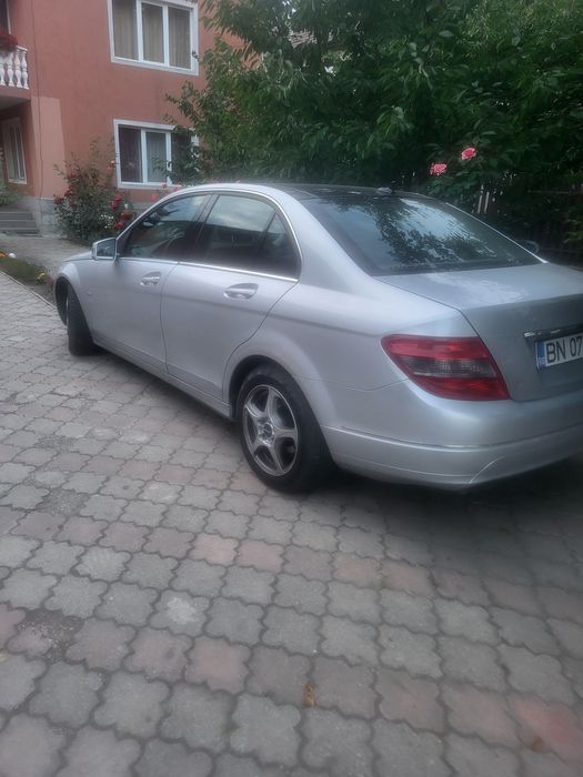Vand Mercedes C180 diesel  fabricatie2010,270.000km,