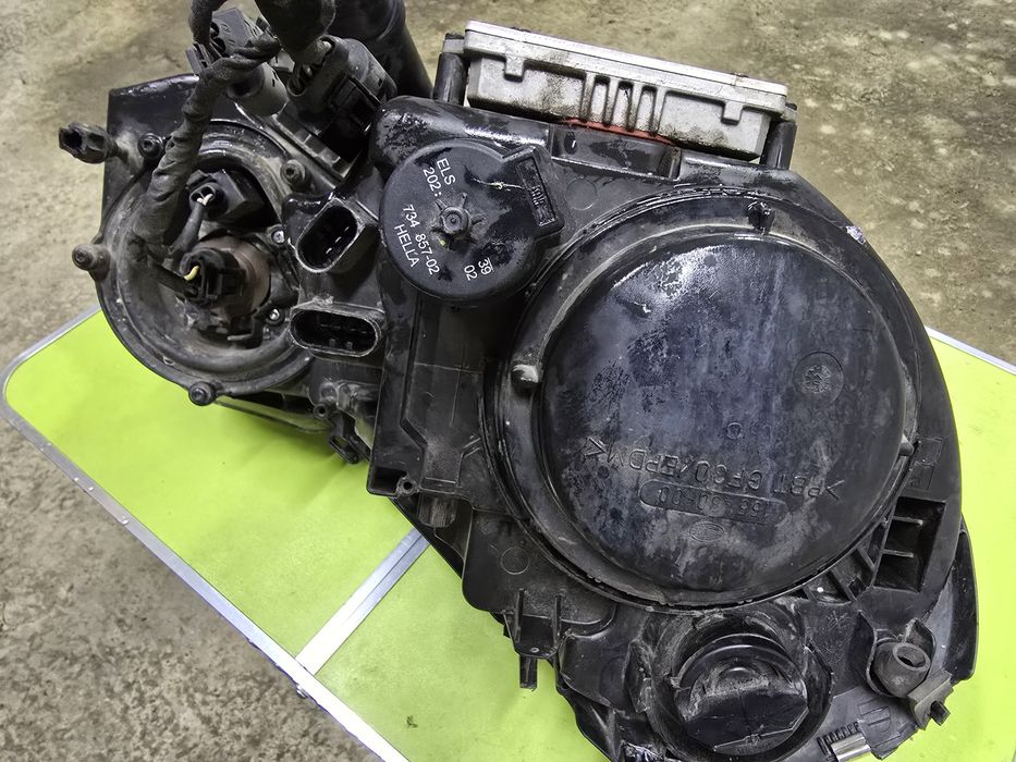 Фара на мерседес W211