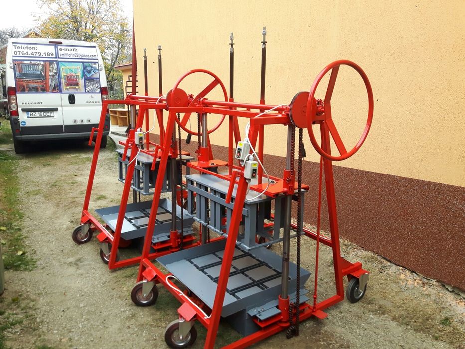 Presa /Vibropresa /Mașina /bolțari pavele bordur Oferta  vacanță