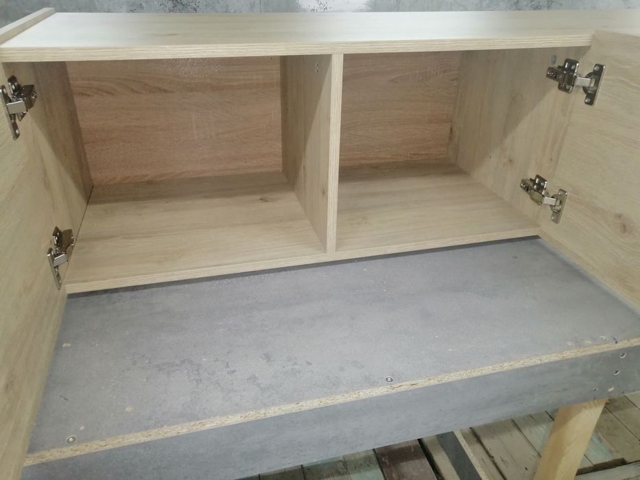 Продаётся ТВ тумба, подвесная