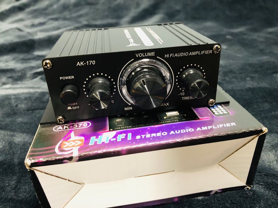 Мини Усилвател 12 V 400 W