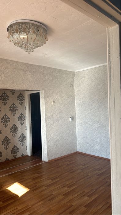 Продам квартиру срочно 2 этаж