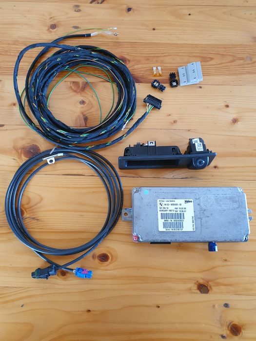 Kit Complet Retrofit Cameră Marșarier Bmw F10 F11 F01 F25 F30 F36  F07