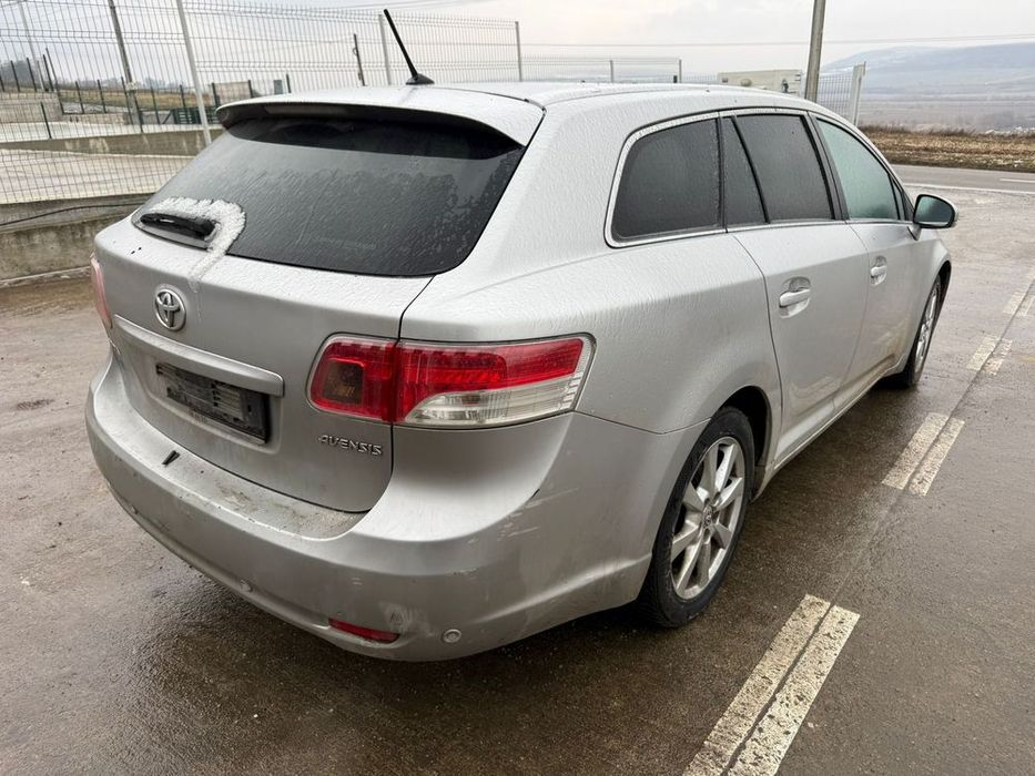 Dezmembrez / Dezmembrari / Piese / Accesorii Toyota avensis t27 2009 break 2.2 d4d stanga xenon